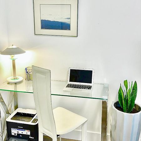Entire New Cozy And Modern 2-Storey House Vancouver Extérieur photo